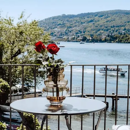 Penthouse On Isola Dei Pescatori شقة